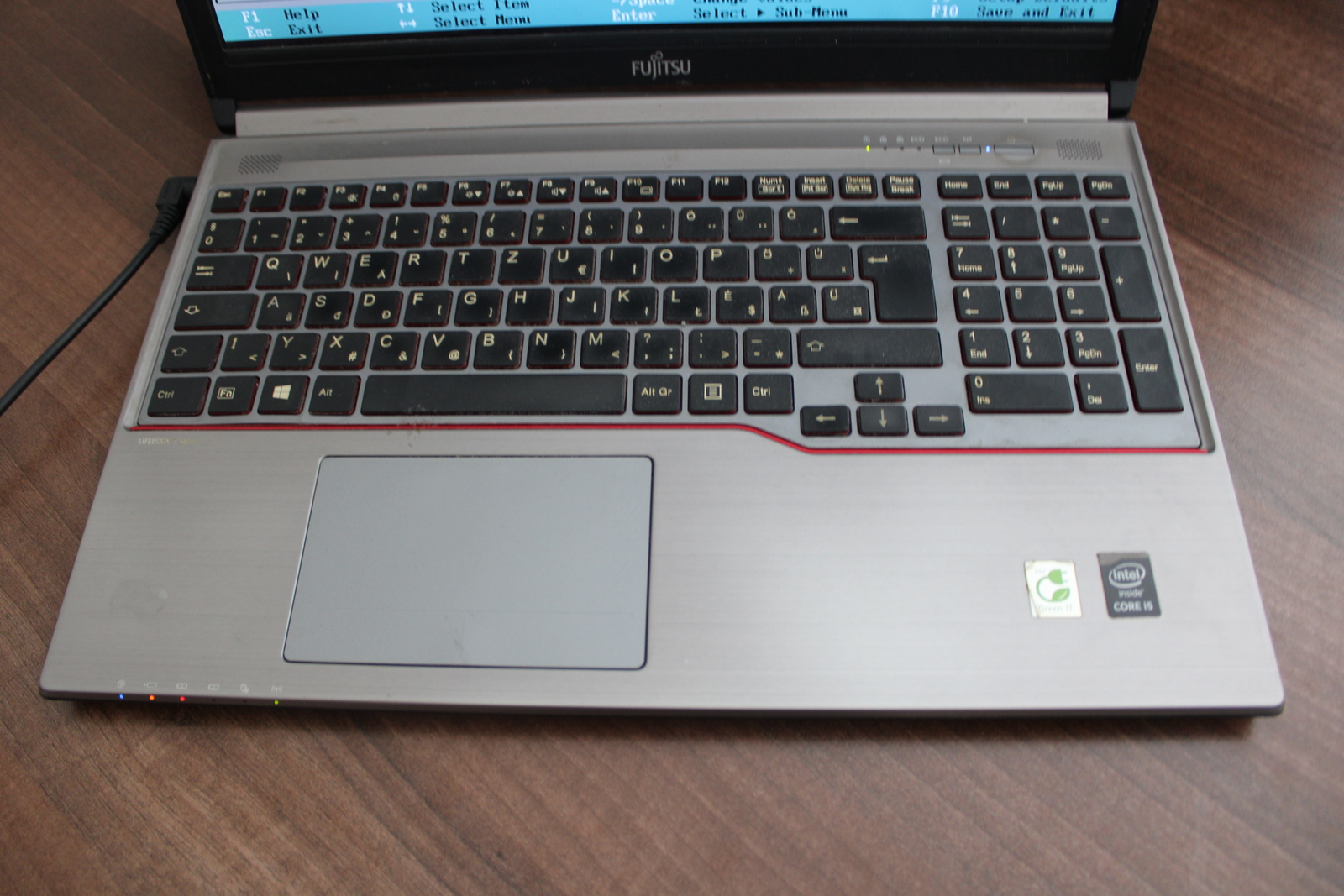 Fujitsu Lifebook E754 3