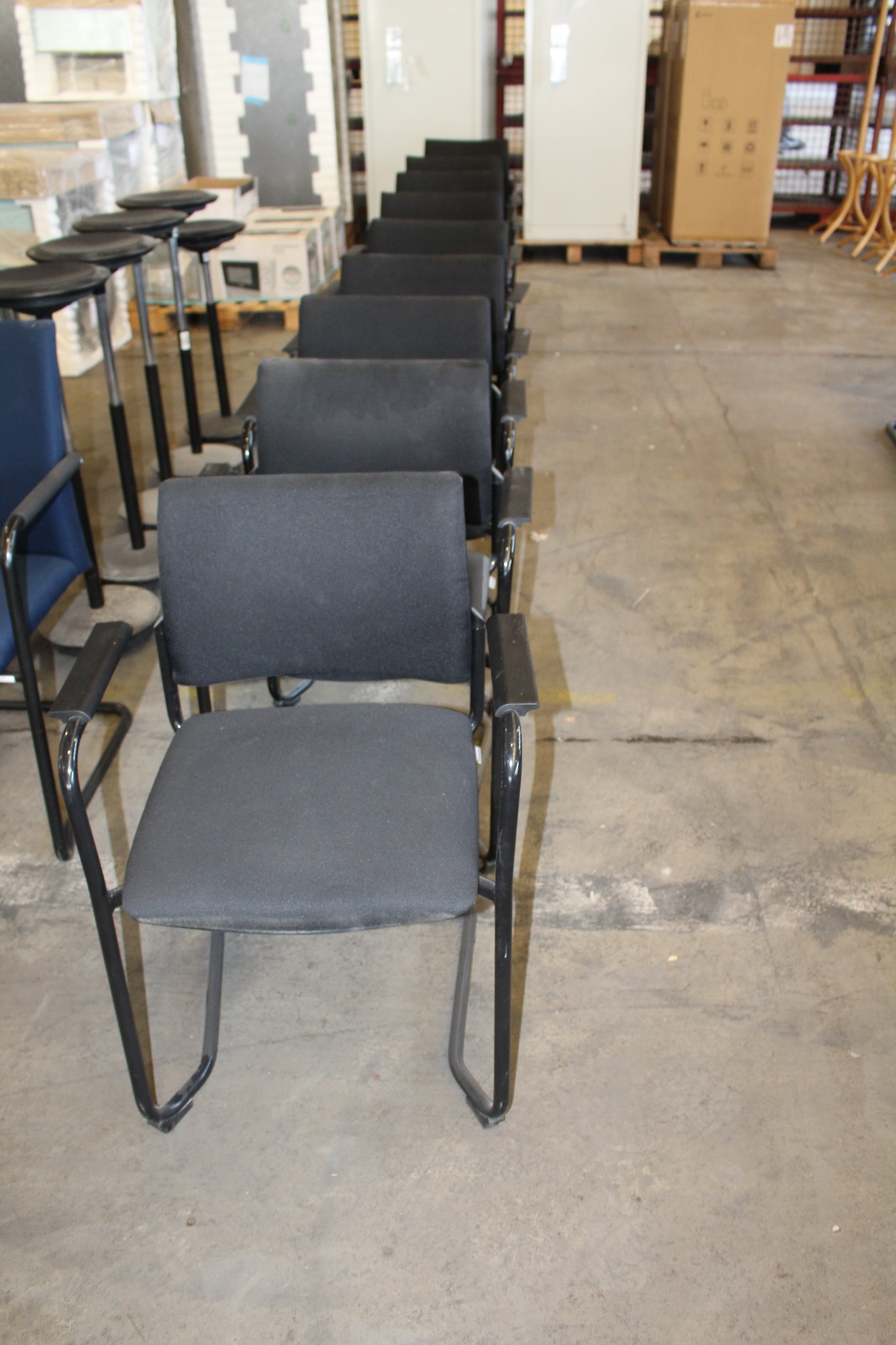 Tárgyalószék (fekete- szövet) 2