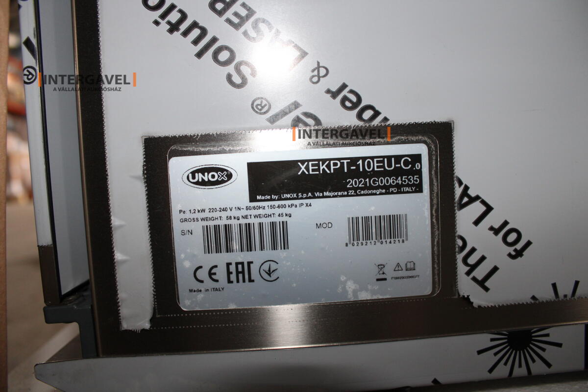 Unox kemence, kelesztőszekrény és elszívóernyő 9