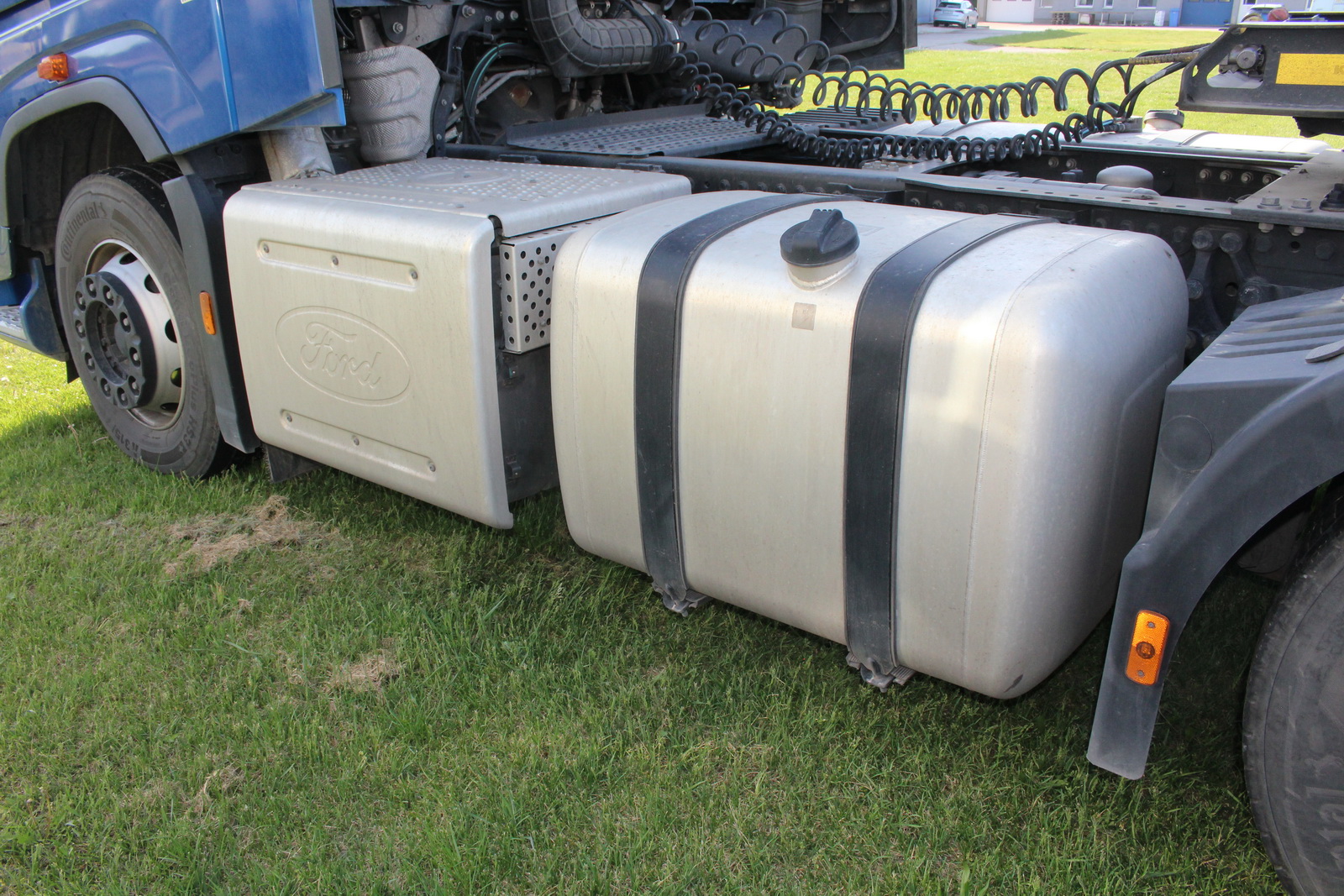 Nyergesvontató és pótkocsi 11