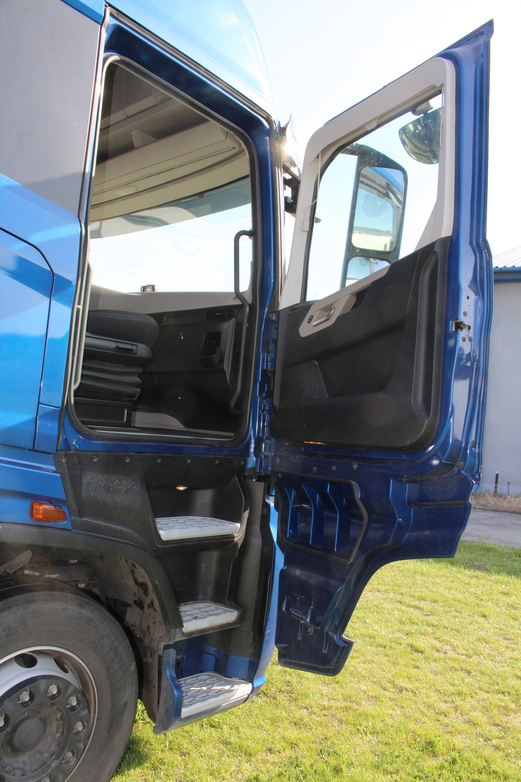 Nyergesvontató és pótkocsi 19