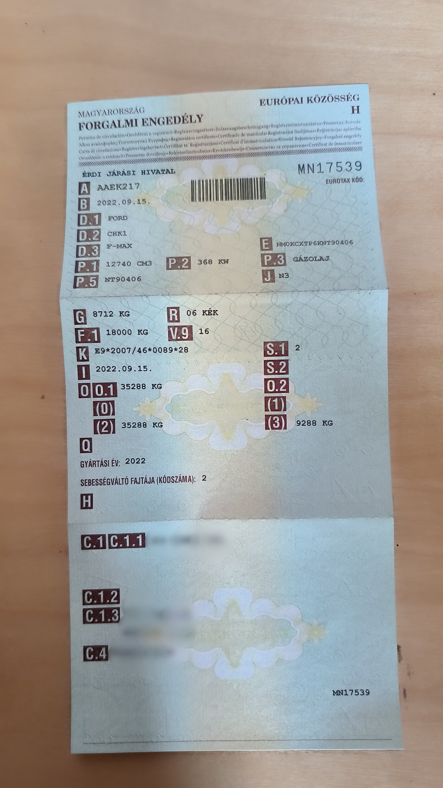 Nyergesvontató és pótkocsi 30