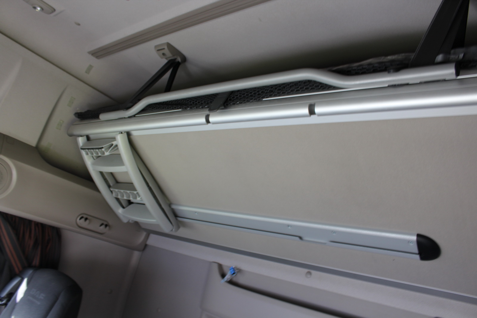 Nyergesvontató és pótkocsi 14