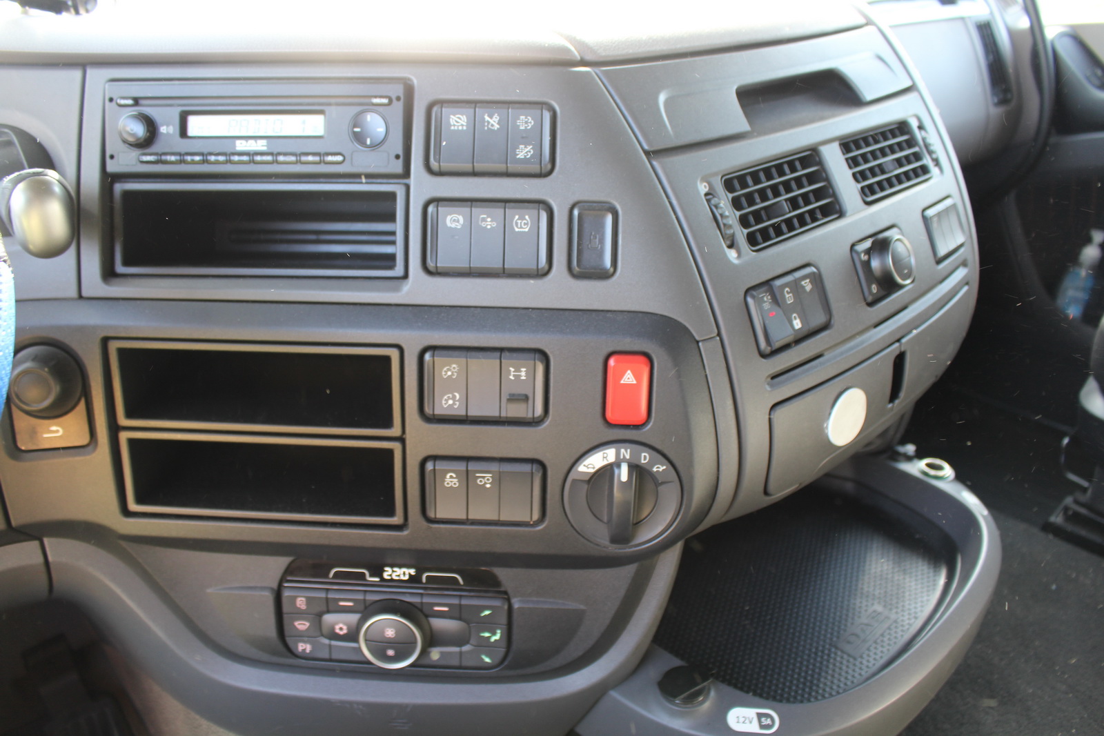 Nyergesvontató és pótkocsi 21