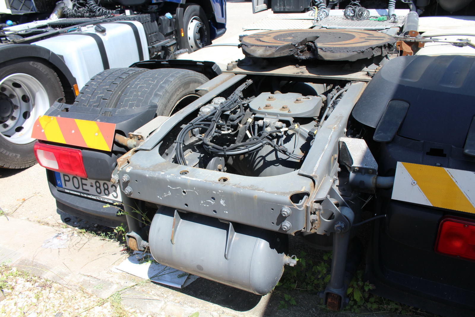 Nyergesvontató-DAF XF480FT 11