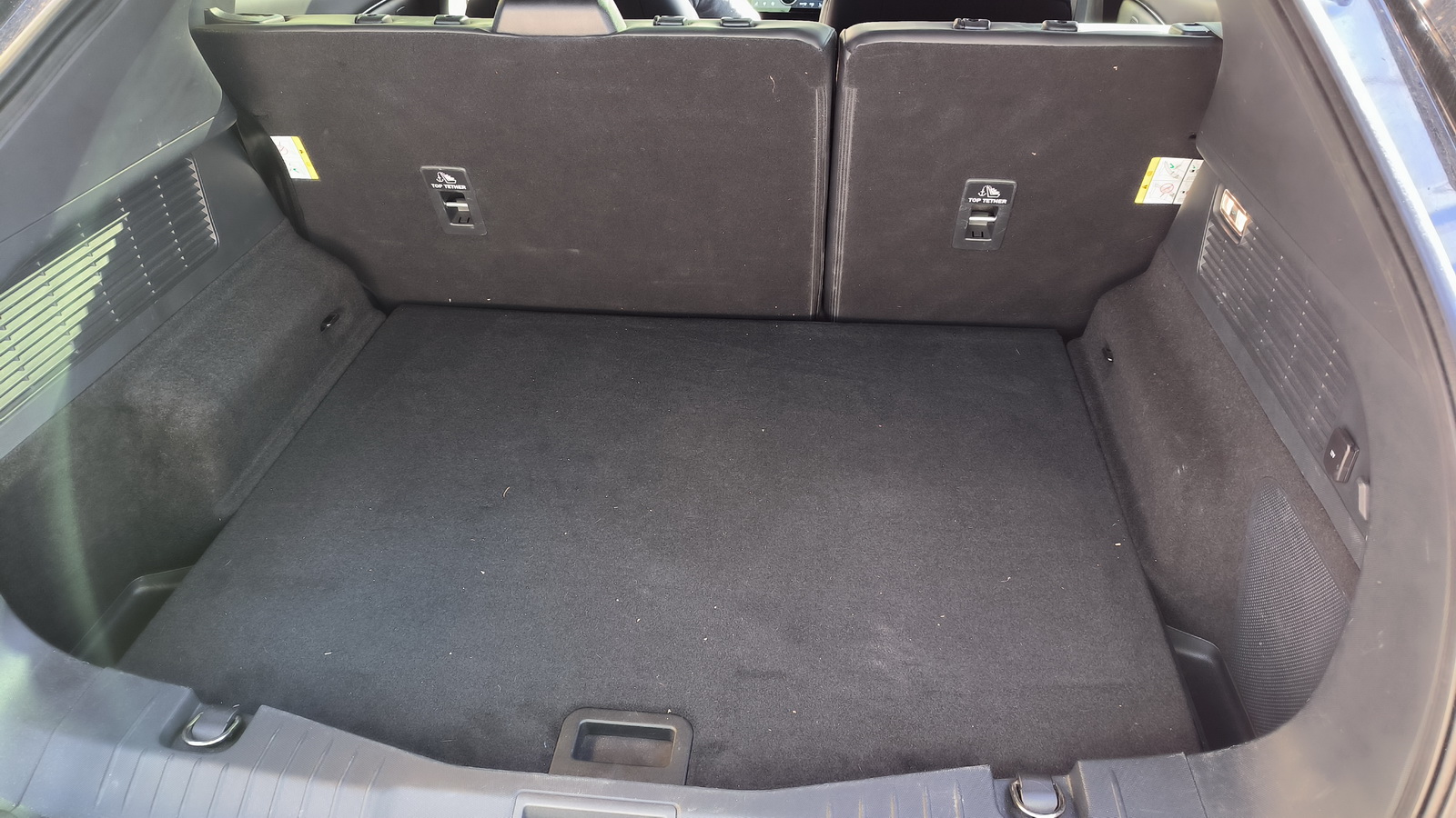 Ford Mustang MACH-E személygépjármű 24