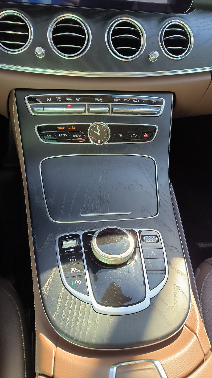 Mercedes-Benz E200 4Matic személygépjármű 18