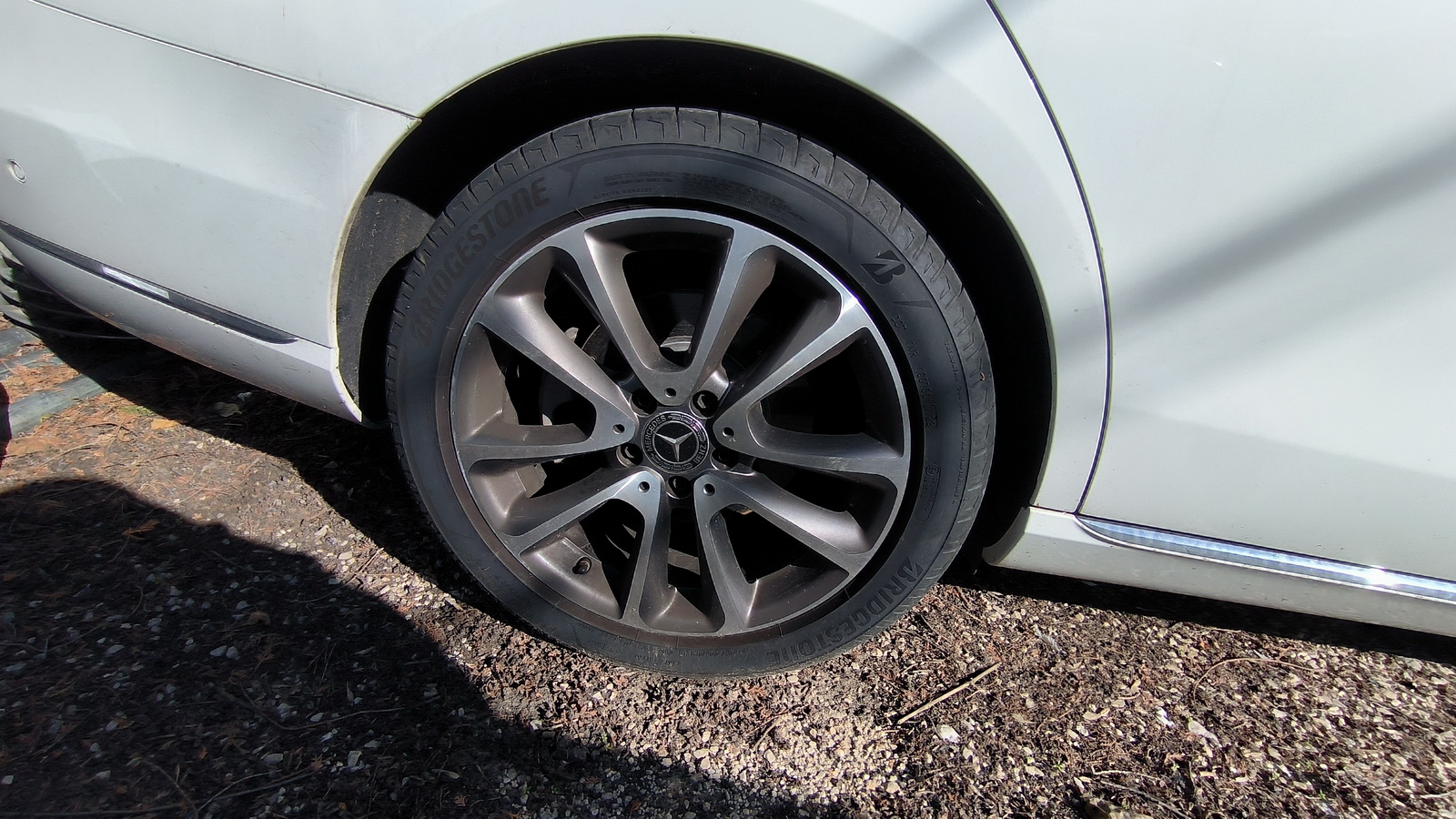 Mercedes-Benz E200 4Matic személygépjármű 25