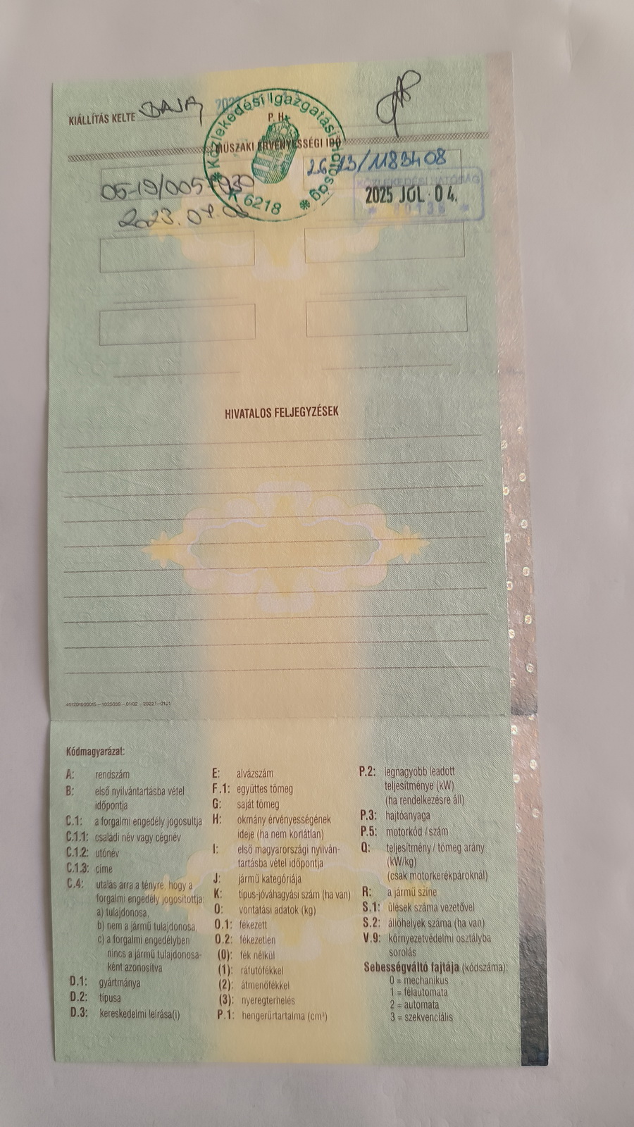 Mercedes-Benz E200 4Matic személygépjármű 29