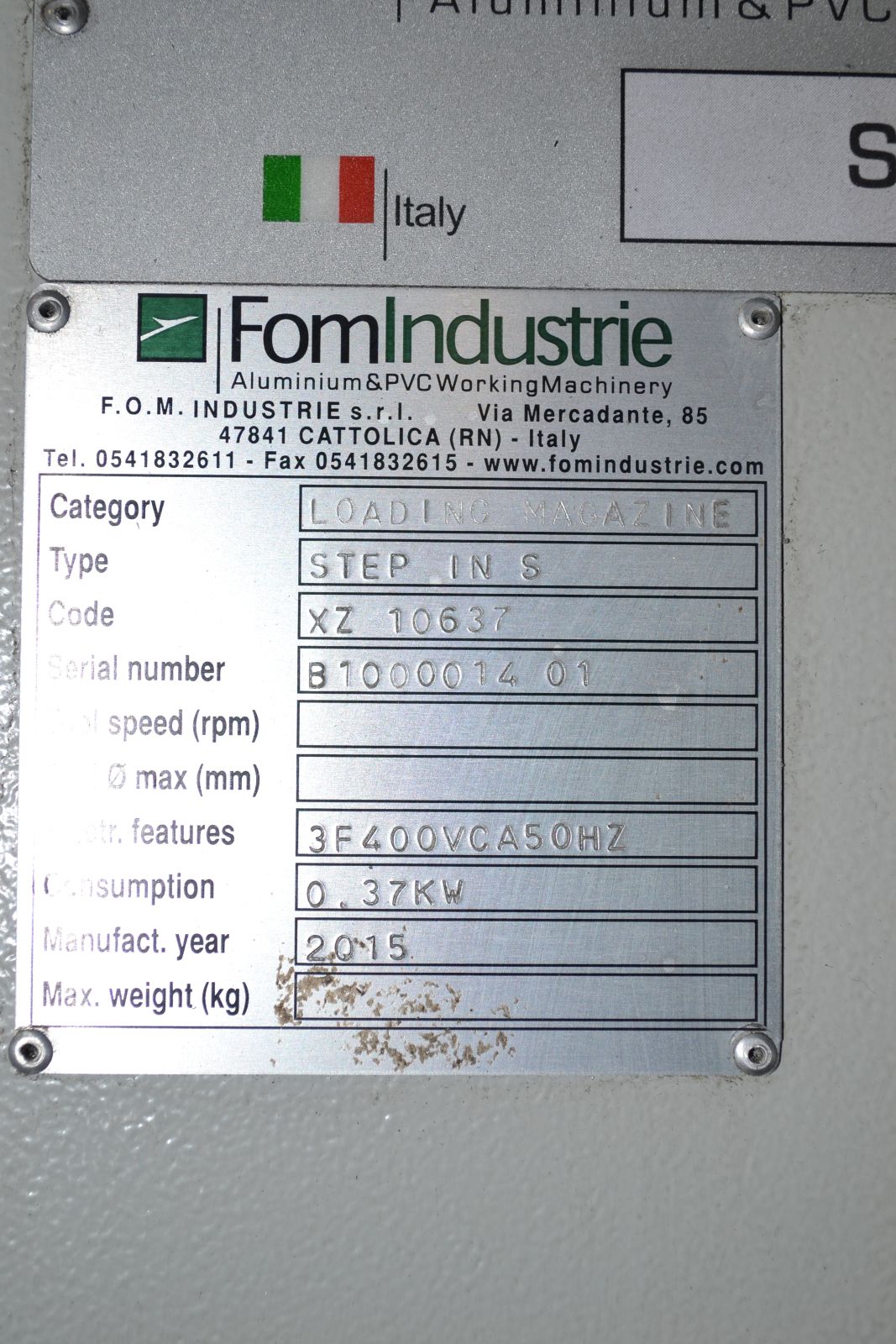 Darabológép behordóasztallal 2