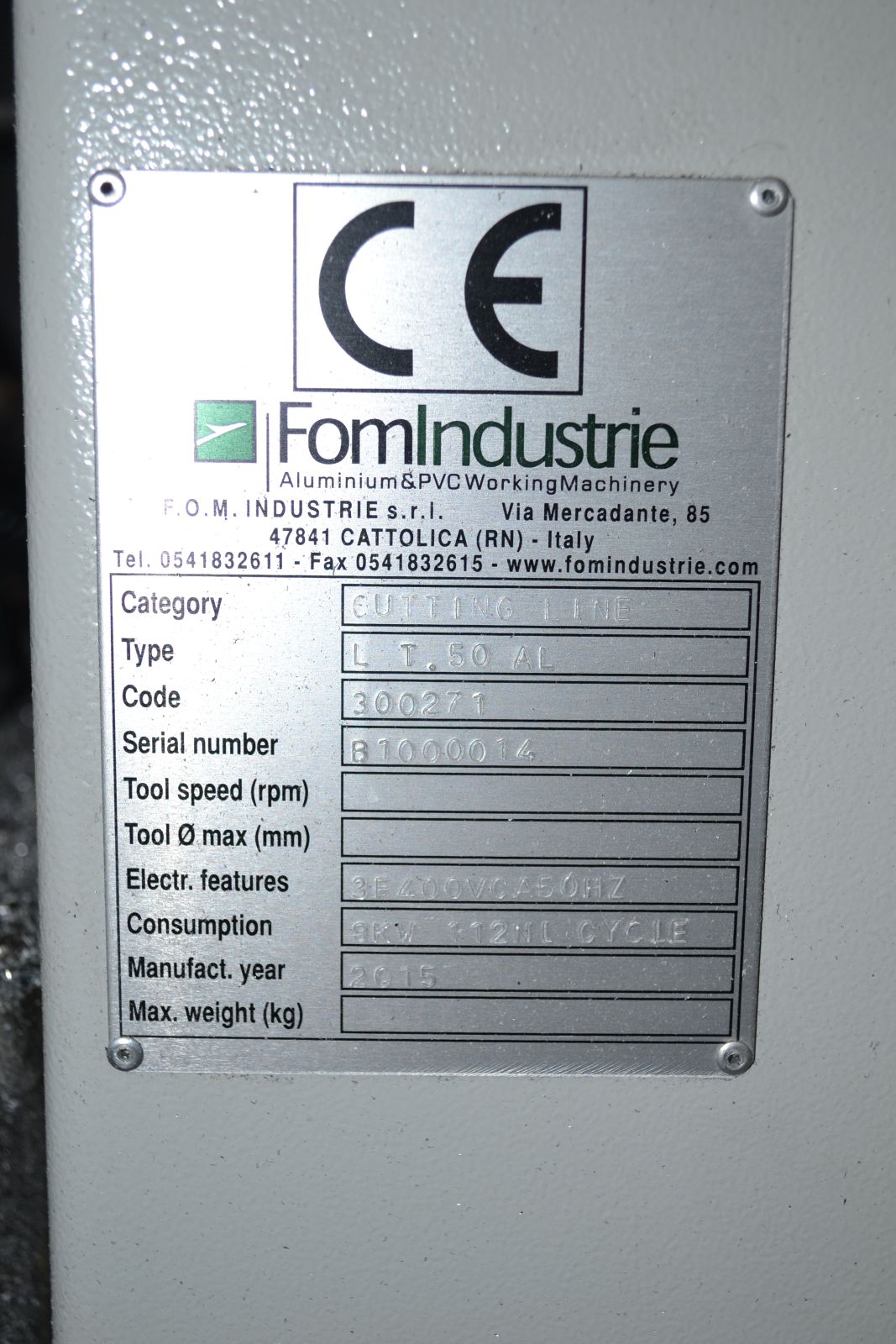 Darabológép behordóasztallal 7