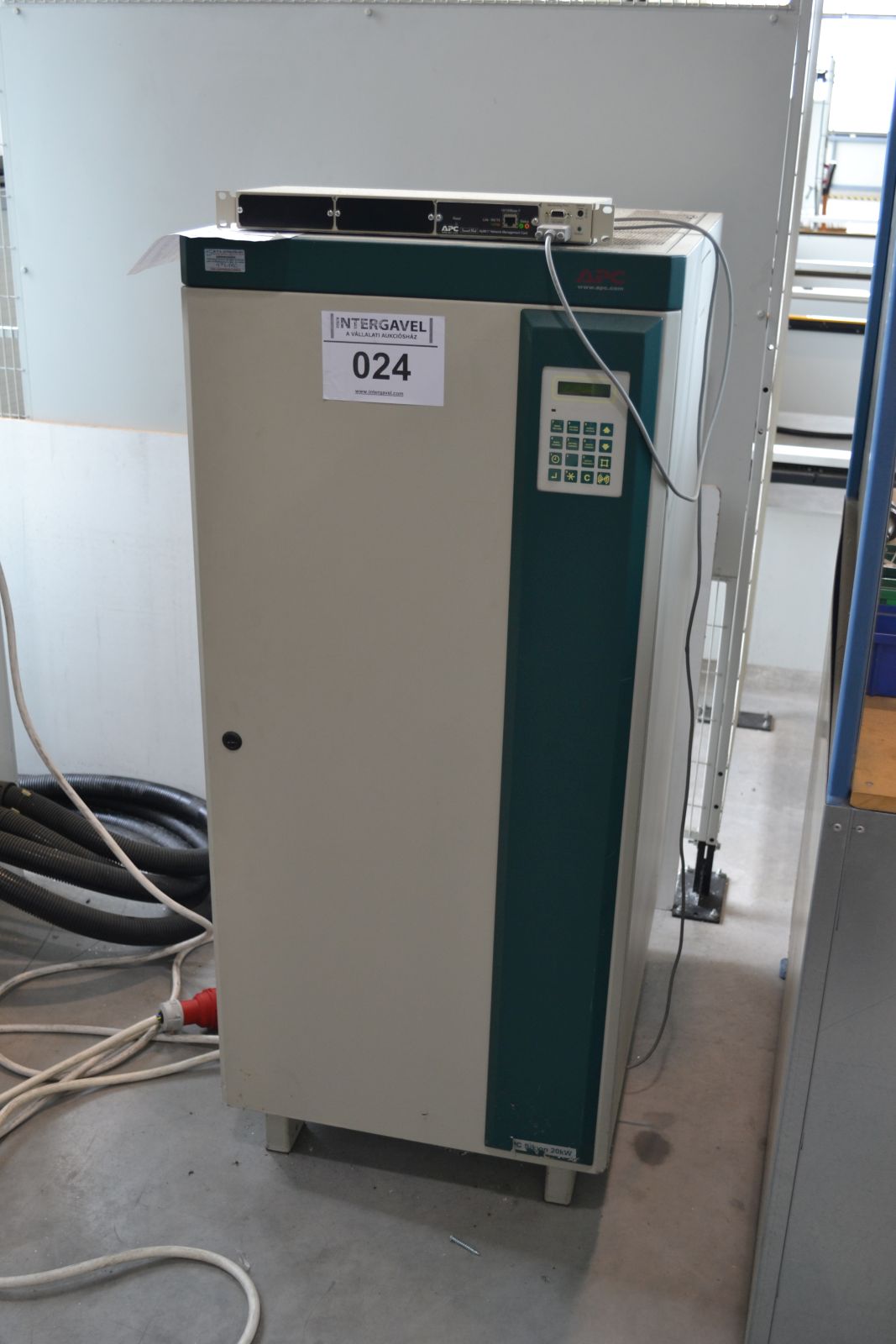 Szünetmentes táp 1