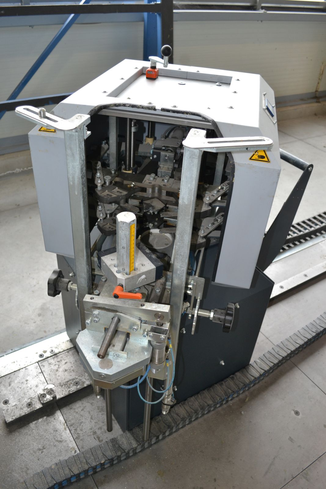 4 fejes sarokrogyasztógép 10