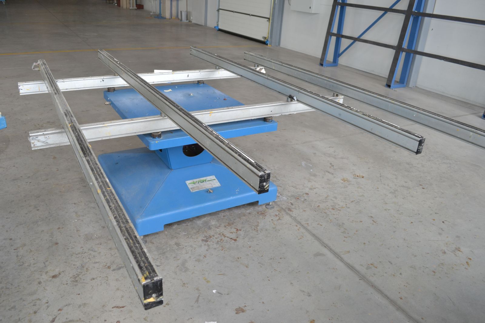 Szerelő-gumizóasztal 4