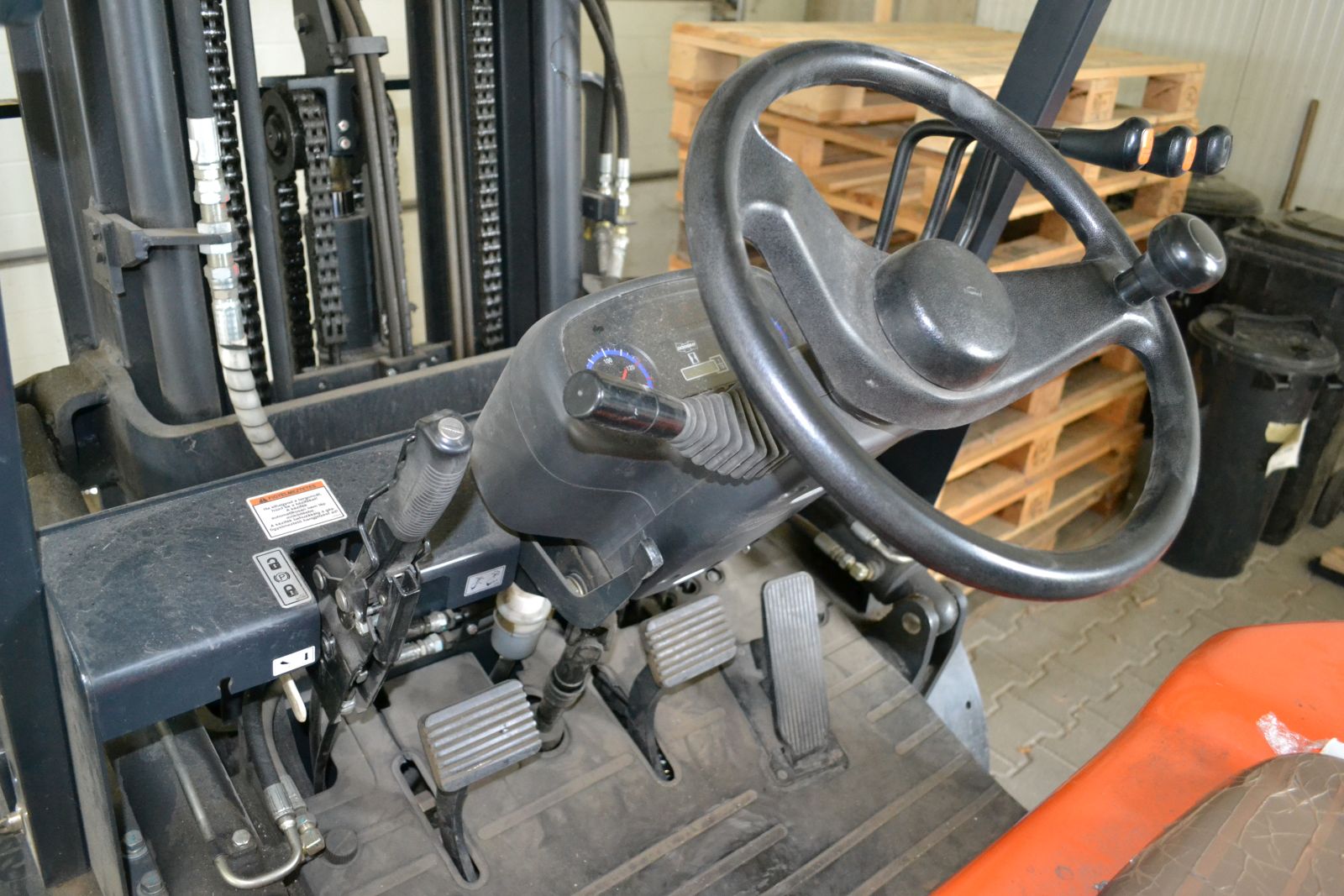 Homlokvillás targonca 11