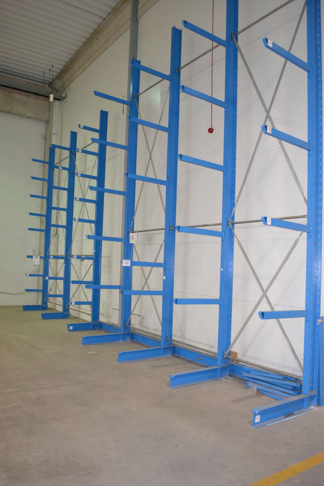 Szálanyagtároló állvány 2