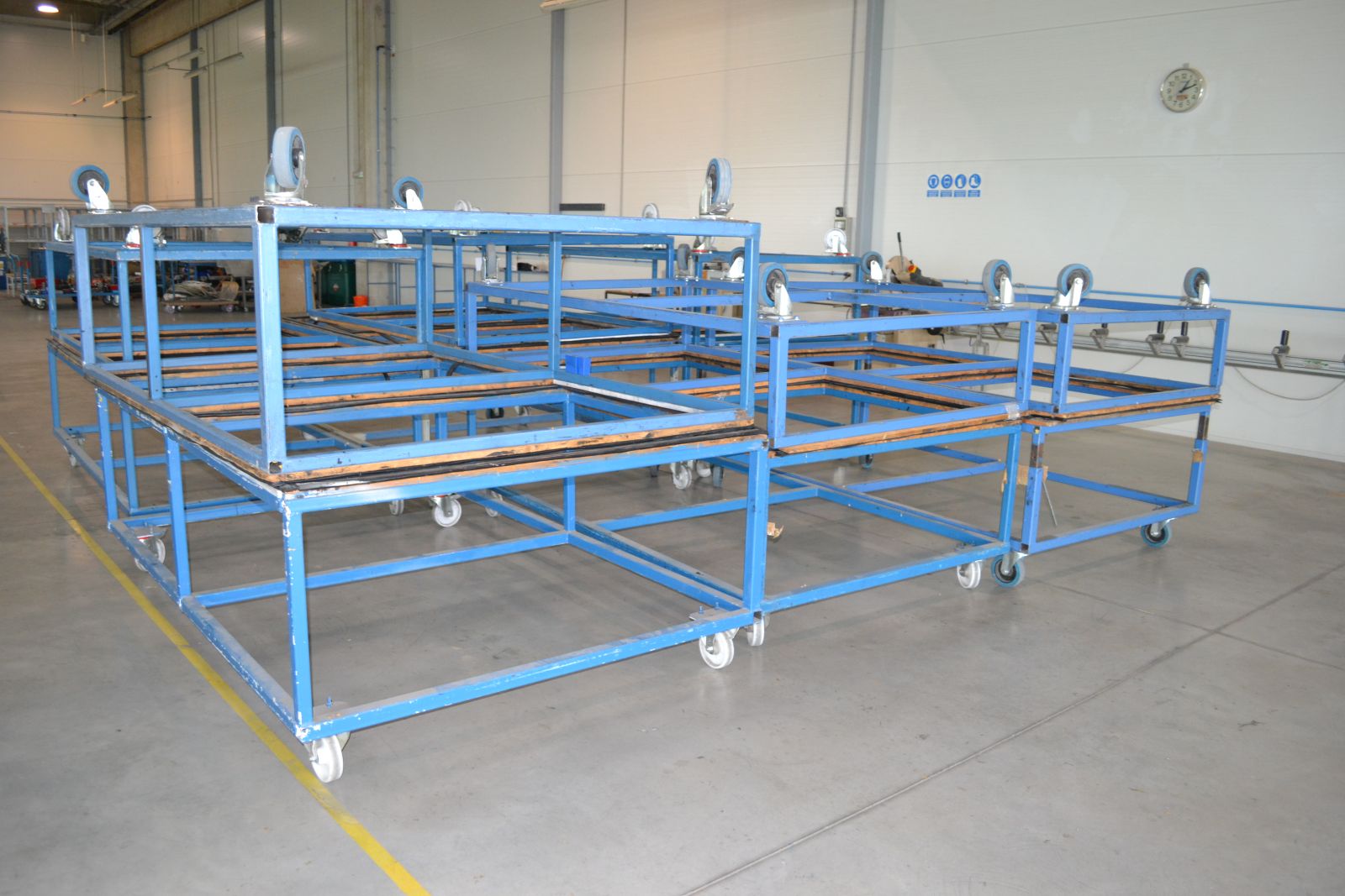 Gurulós szerelőasztalok 3