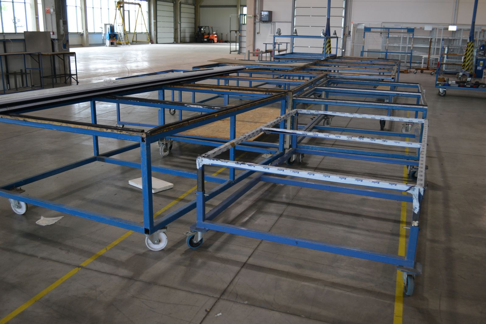 Gurulós szerelőasztalok 2