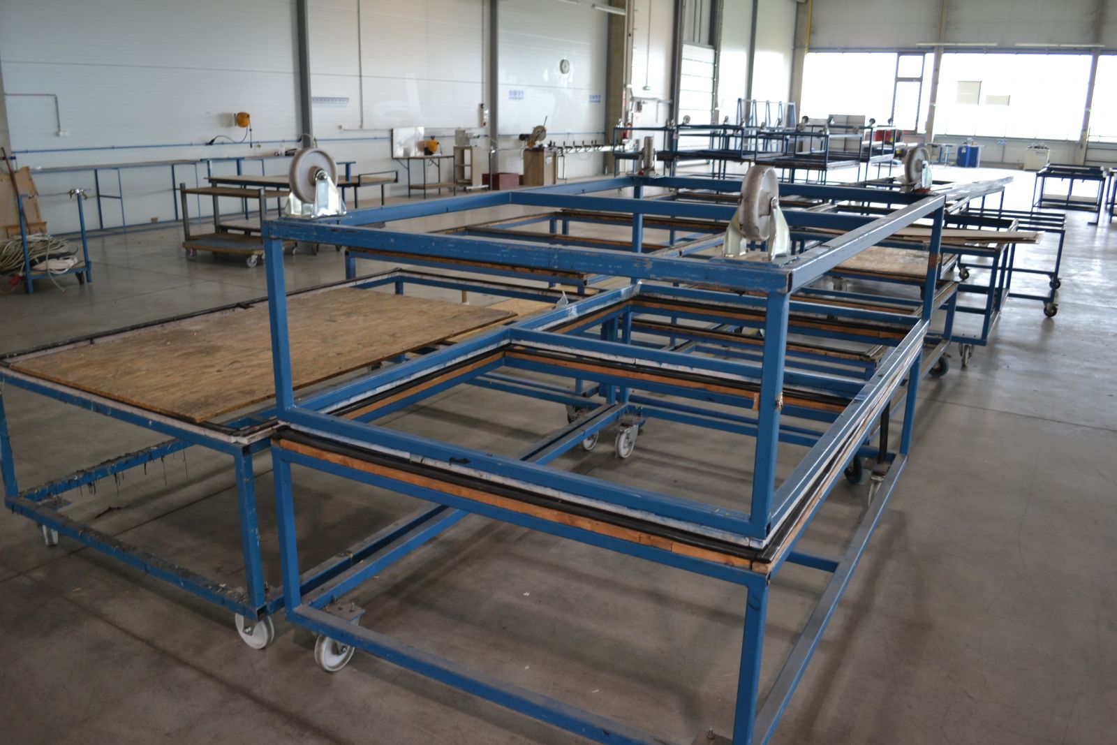 Gurulós szerelőasztalok 3