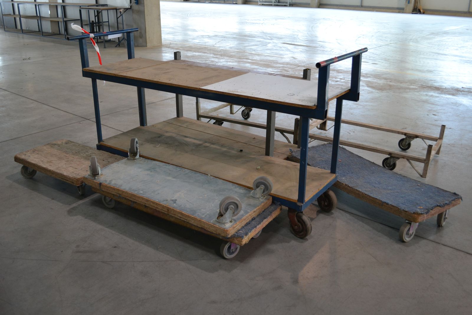 Vegyes guruló állványok 4