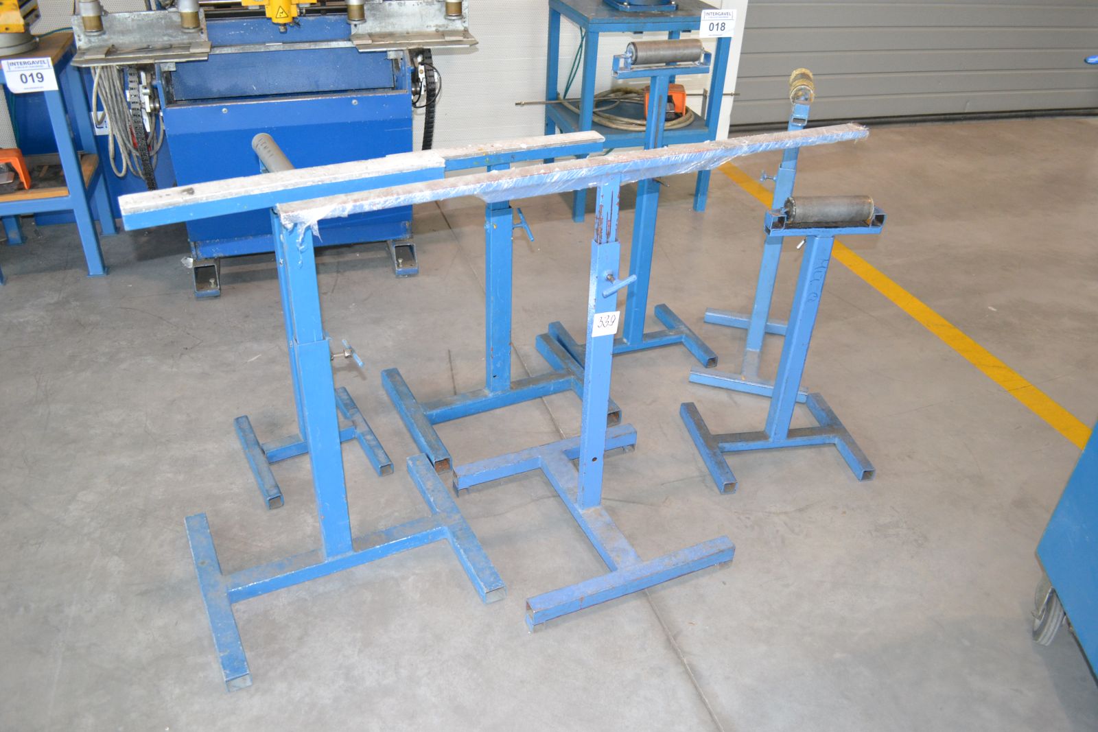 Görgős és fix támasztékok 1