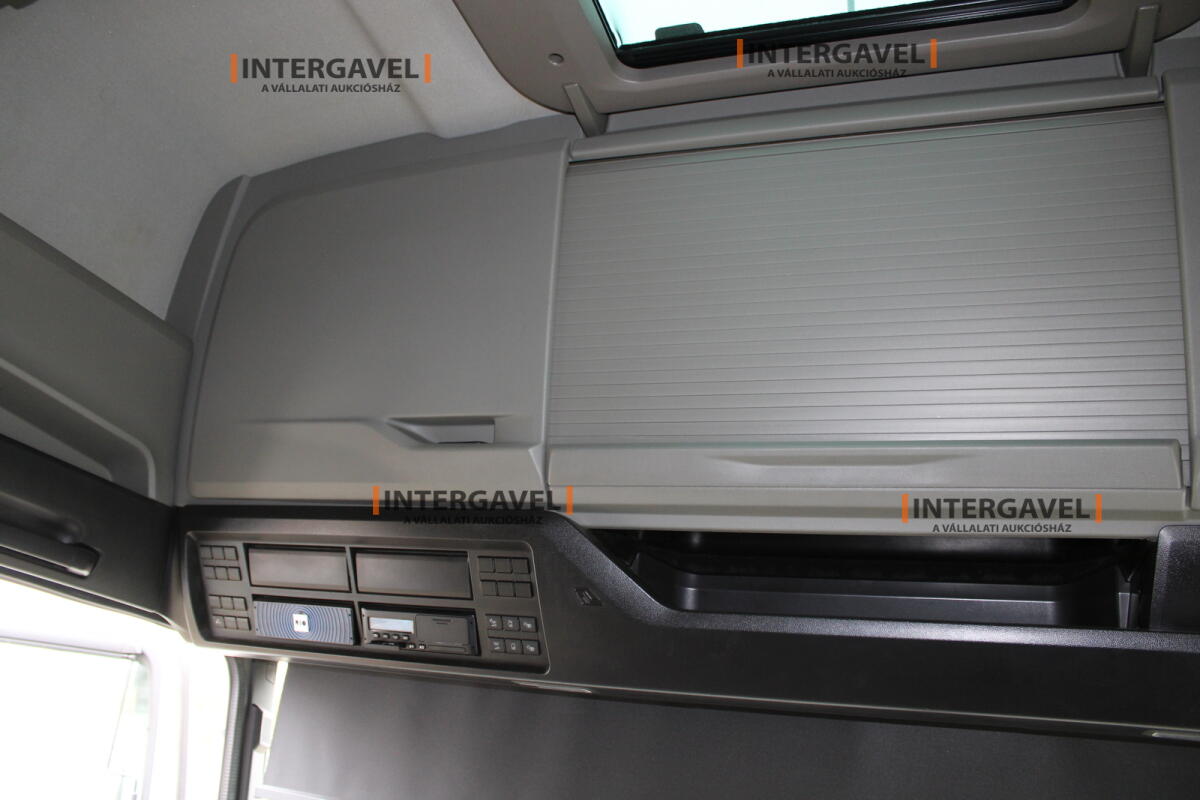 MAN TGX 18.510 nyergesvontató 9