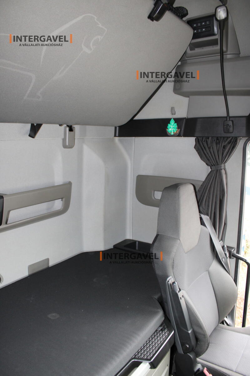 MAN TGX 18.510 nyergesvontató 15