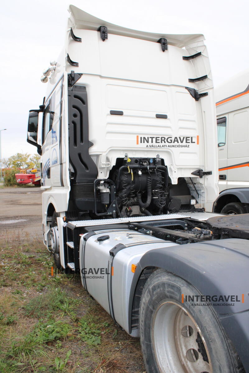 MAN TGX 18.510 nyergesvontató 31
