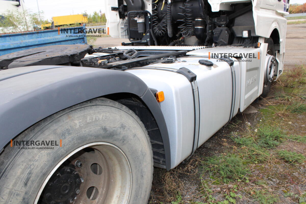 MAN TGX 18.510 nyergesvontató 35