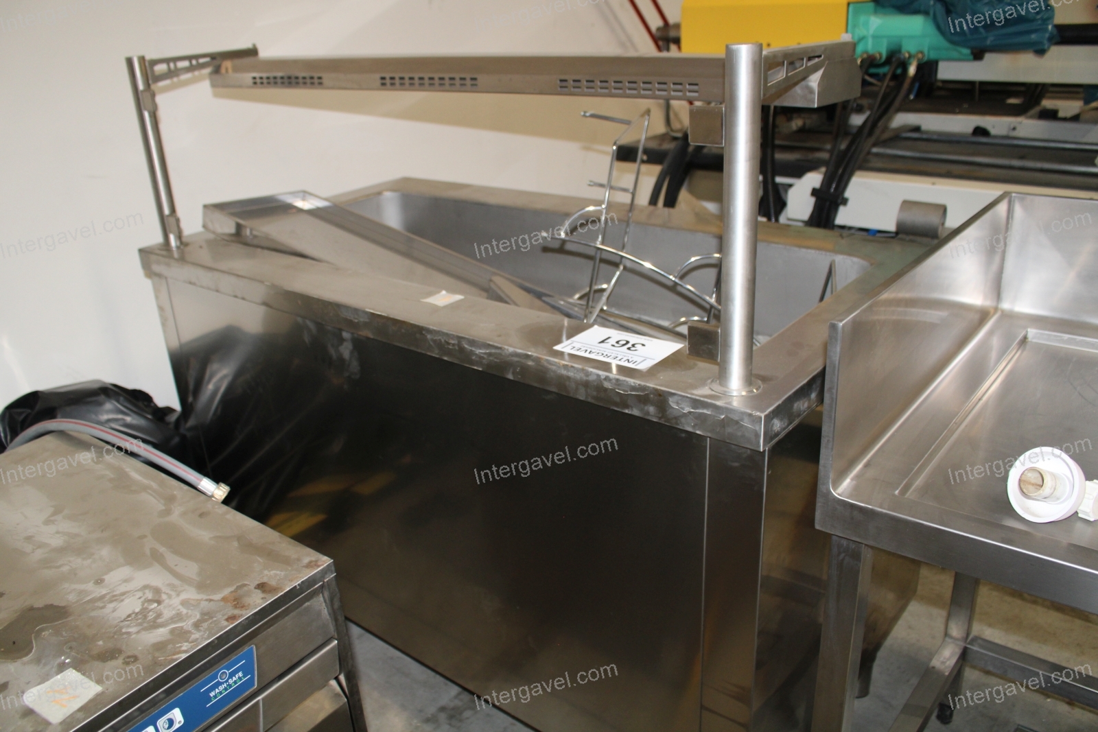 Melegen tartó pult 2