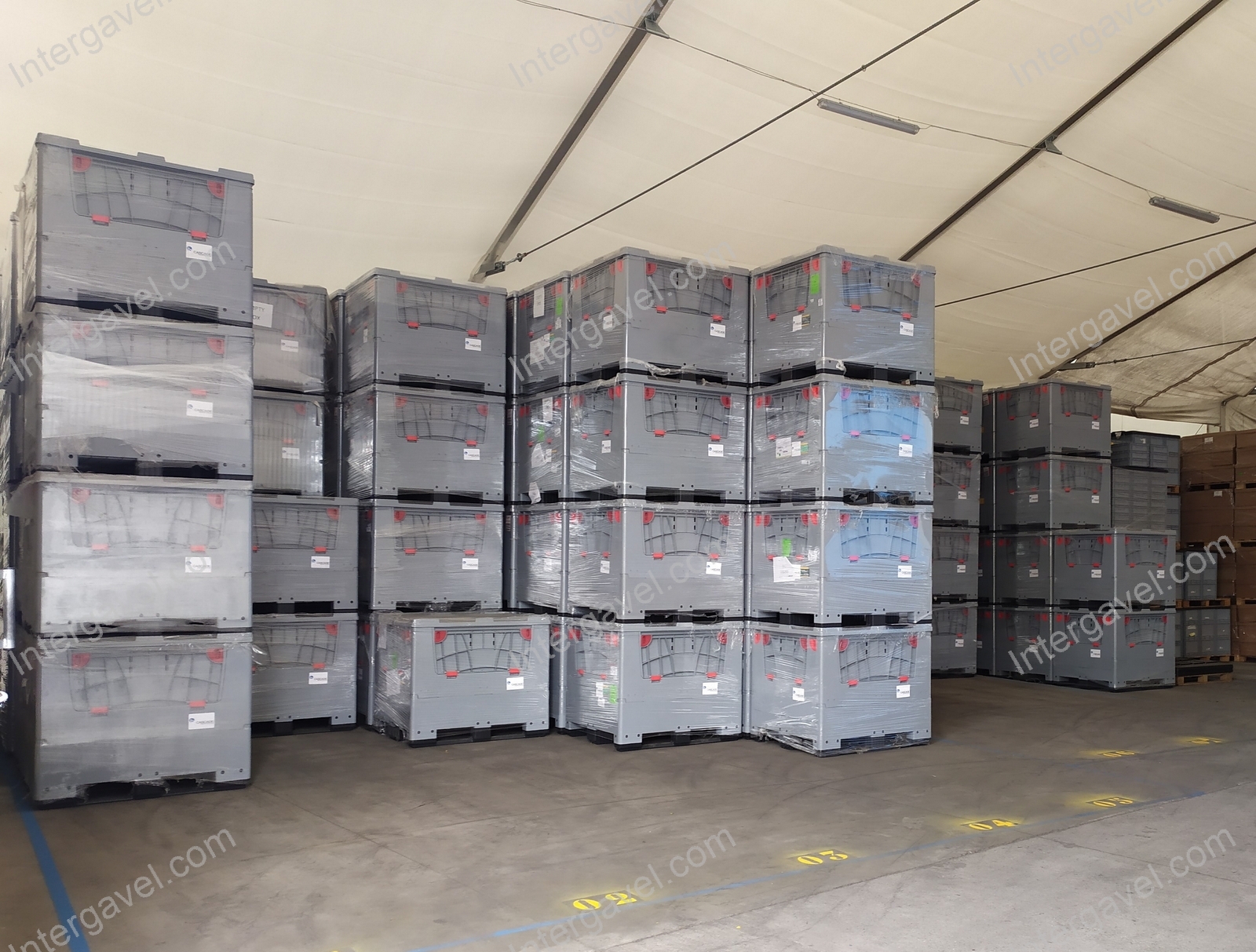 Összecsukható Bigboxok 
4 Rakodónyílással + fedél 11