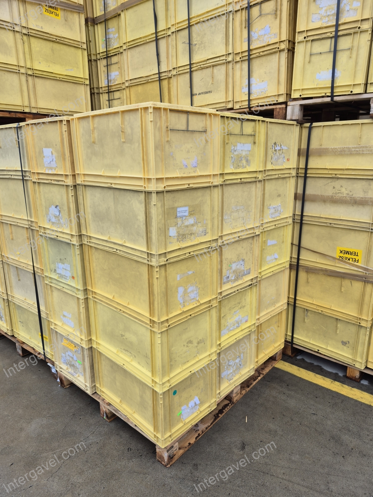 Sárga műanyag láda 5