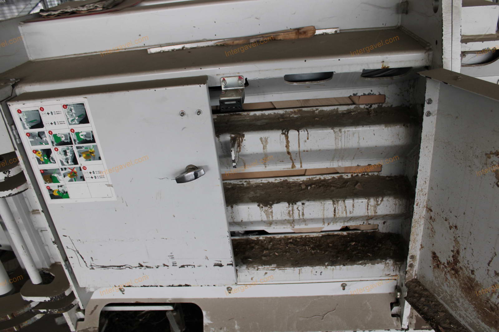 Bálázó - HSM HL 4010 Li, V-Press 820 plus 40