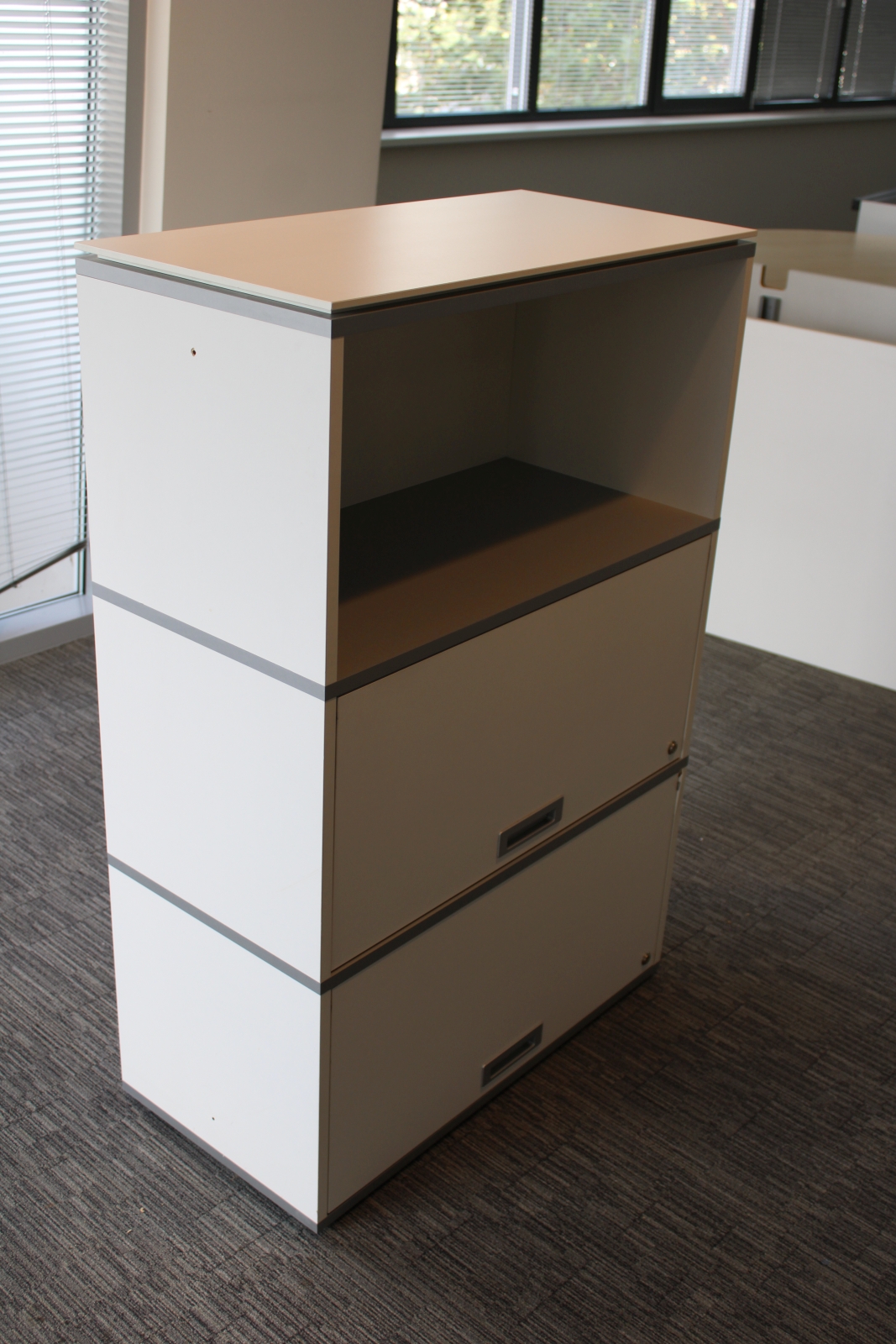 Irattartó szekrény 2