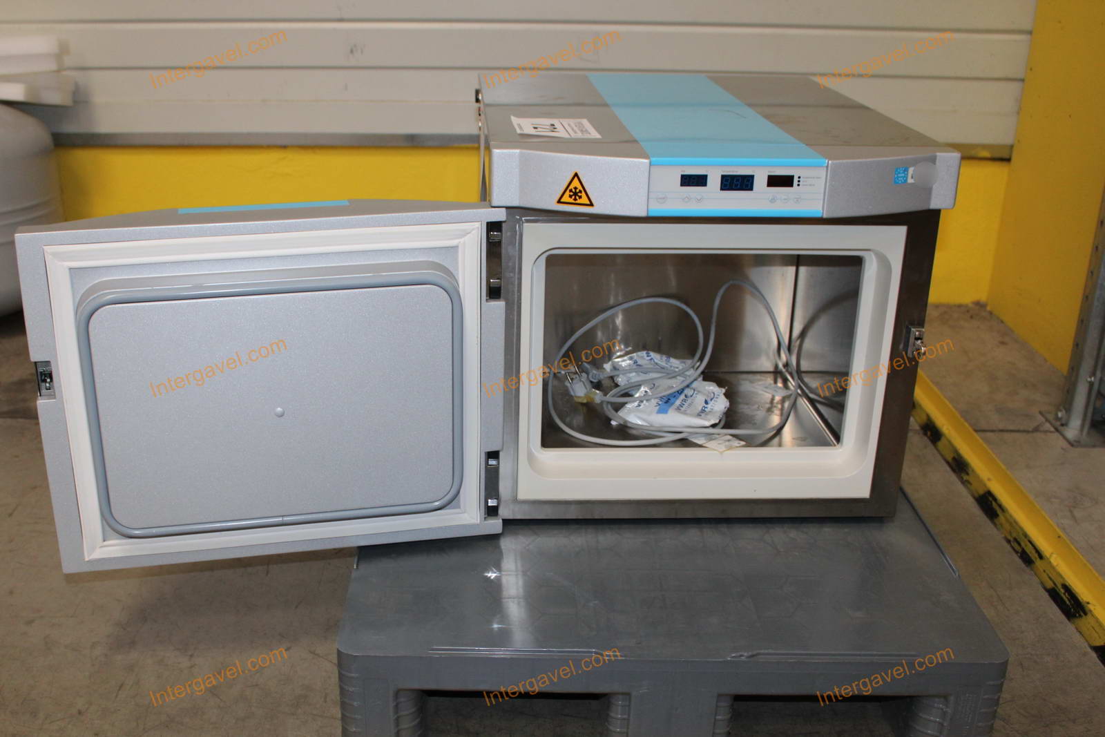 Hűtőszekrény - Fryka, B 35-50 3