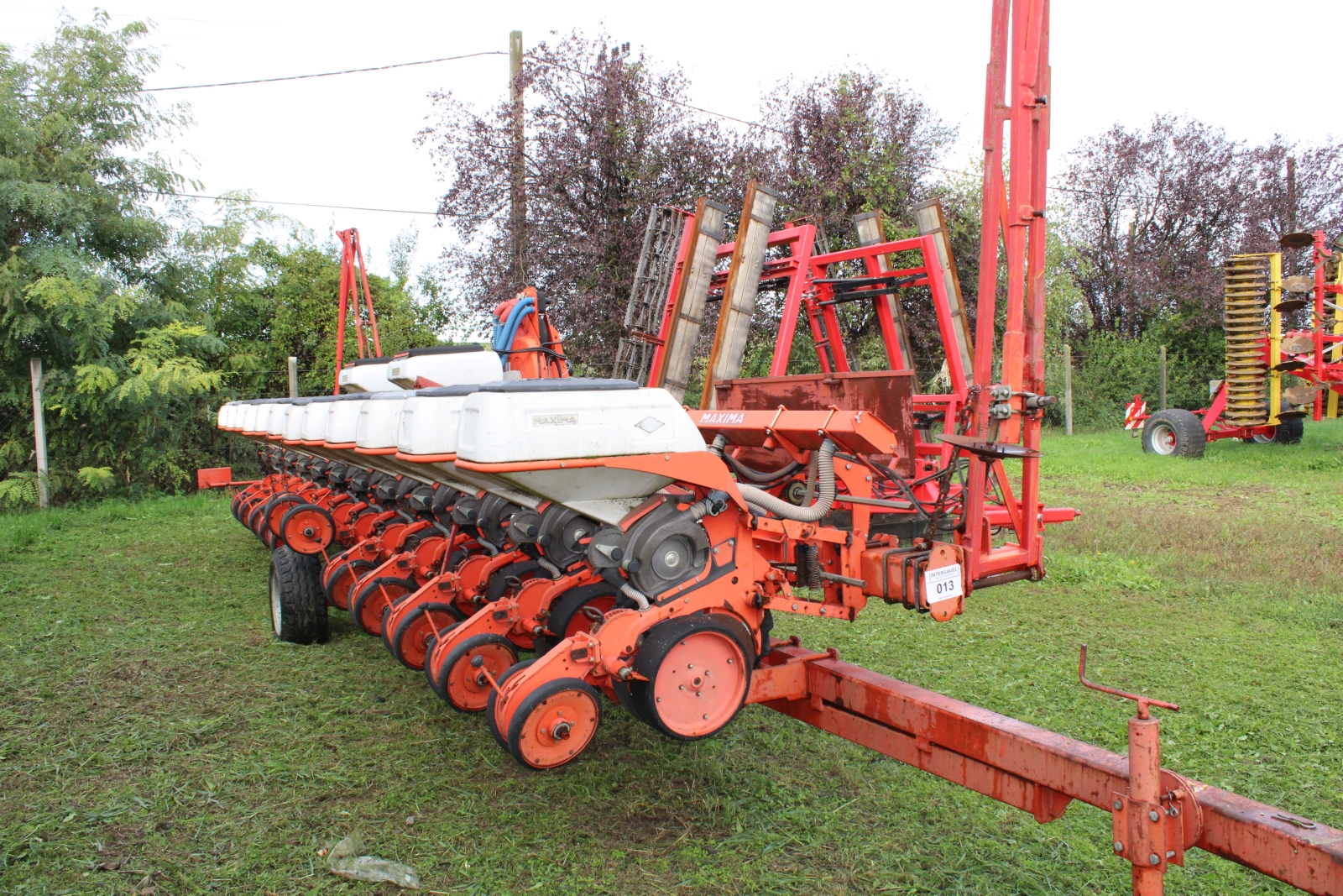 Szemenkénti vetőgép, Khun 2