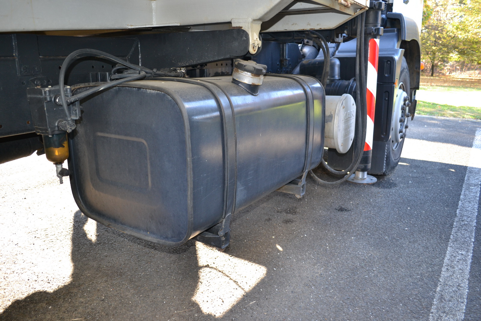 MAN teherautó daruval 11