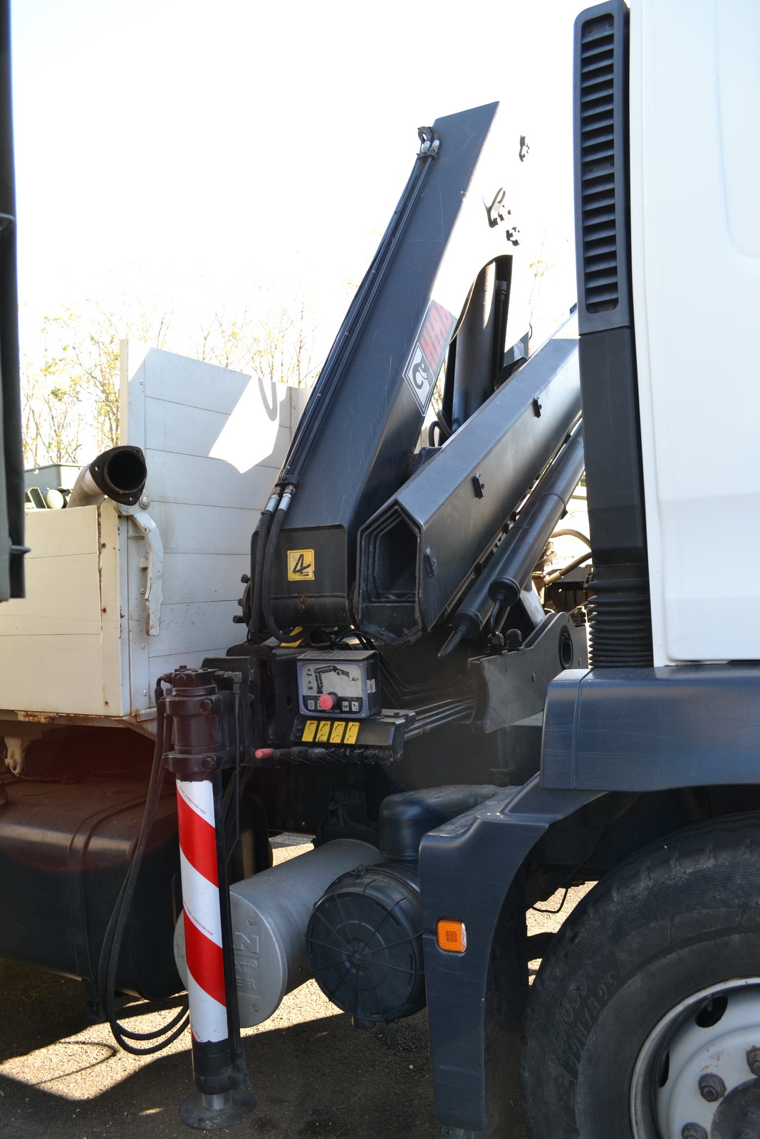 MAN teherautó daruval 14