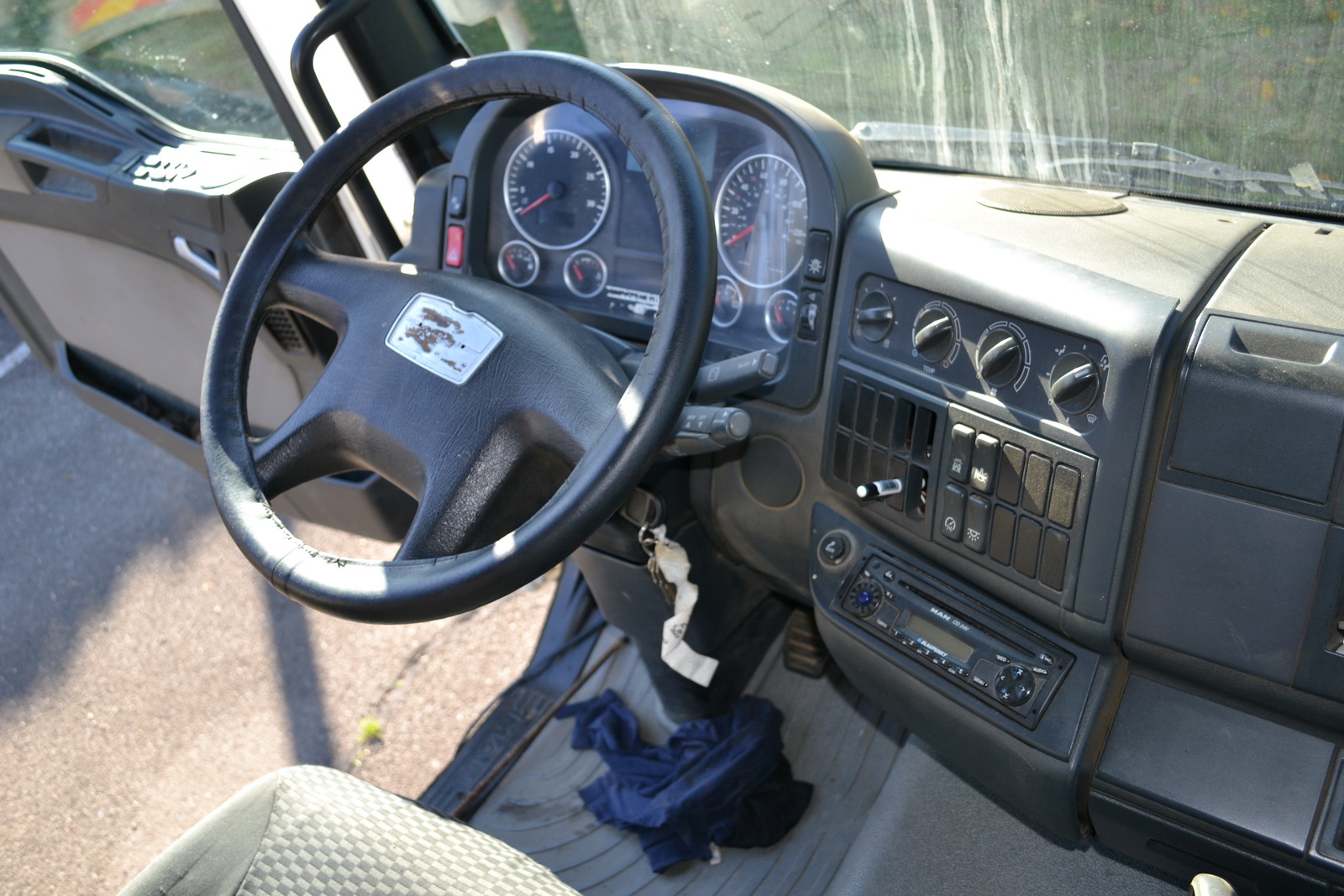 MAN teherautó daruval 27