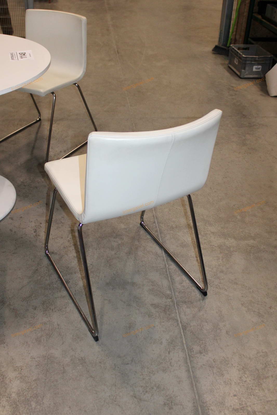 Asztal és székek 7