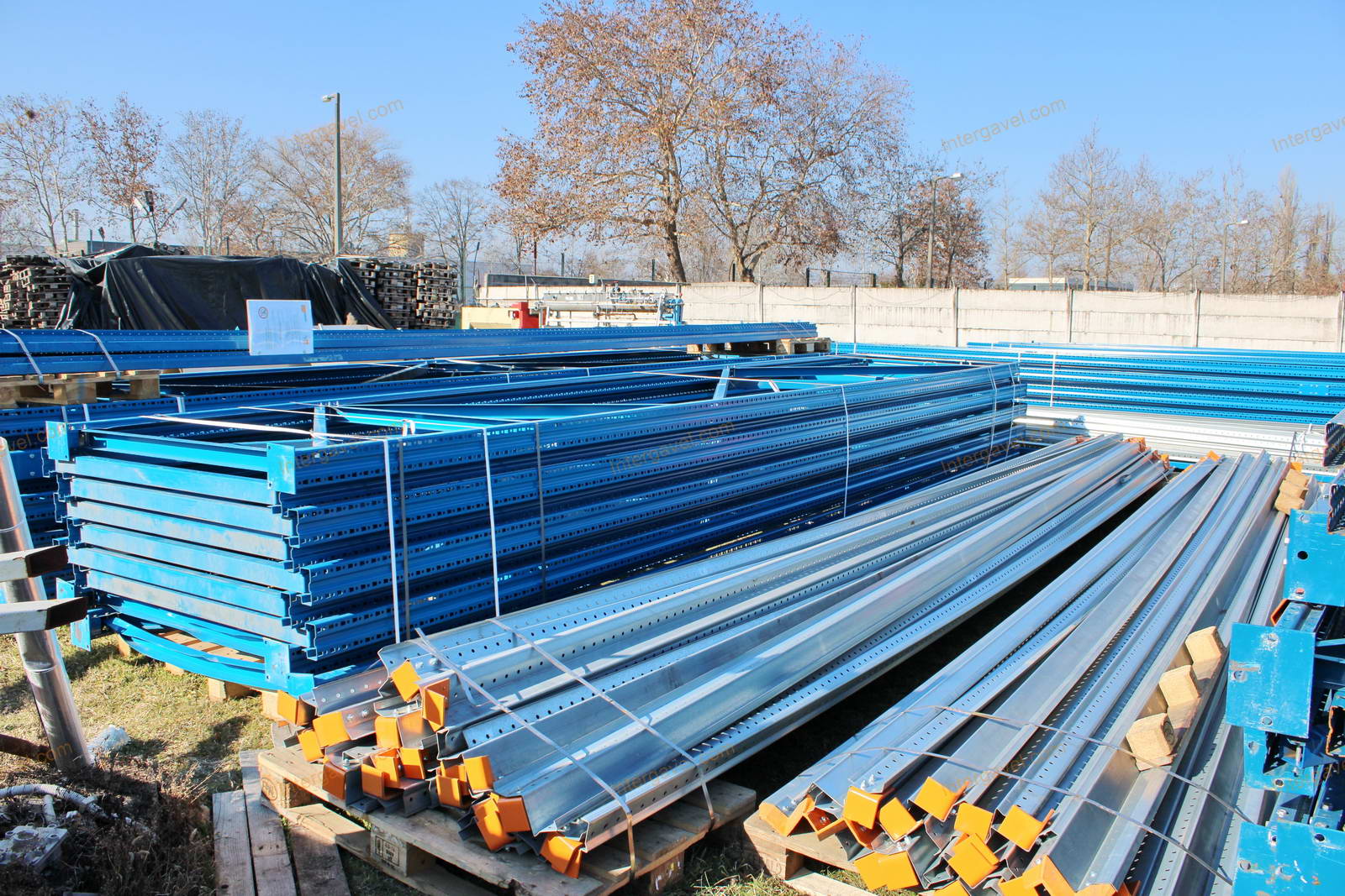 Bontott bejárható állványrendszer elemek 16