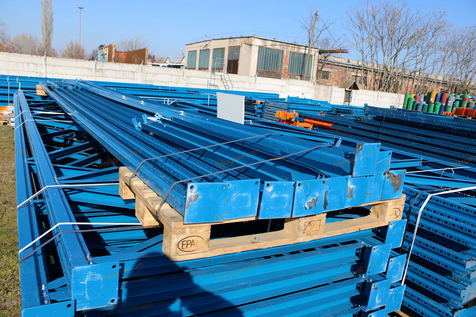 Bontott bejárható állványrendszer elemek 24