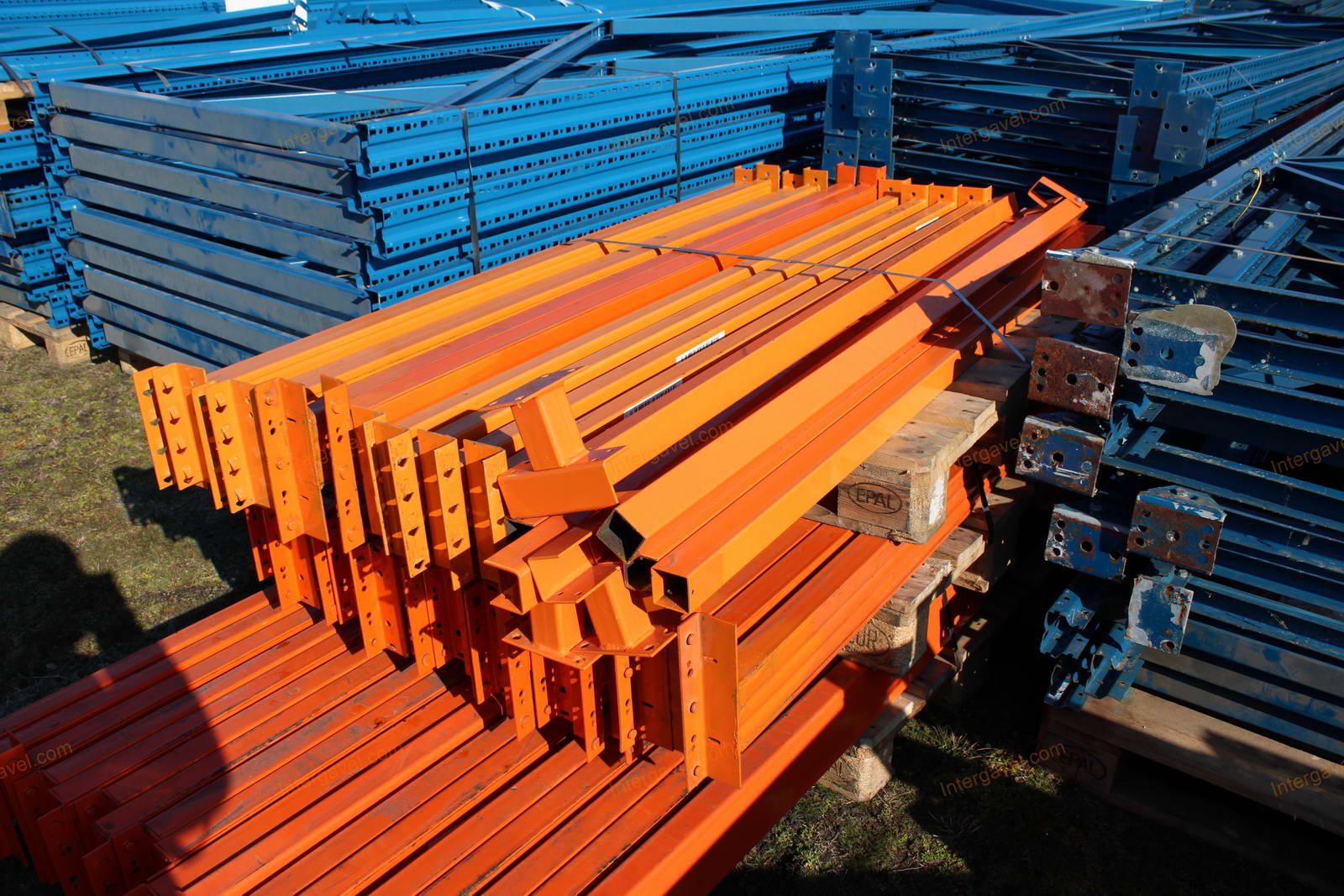 Bontott bejárható állványrendszer elemek 30