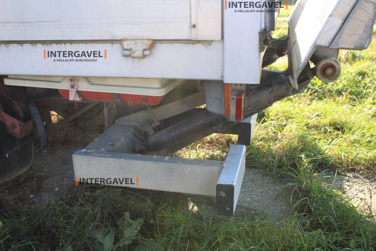 Teherautó - IVECO 16