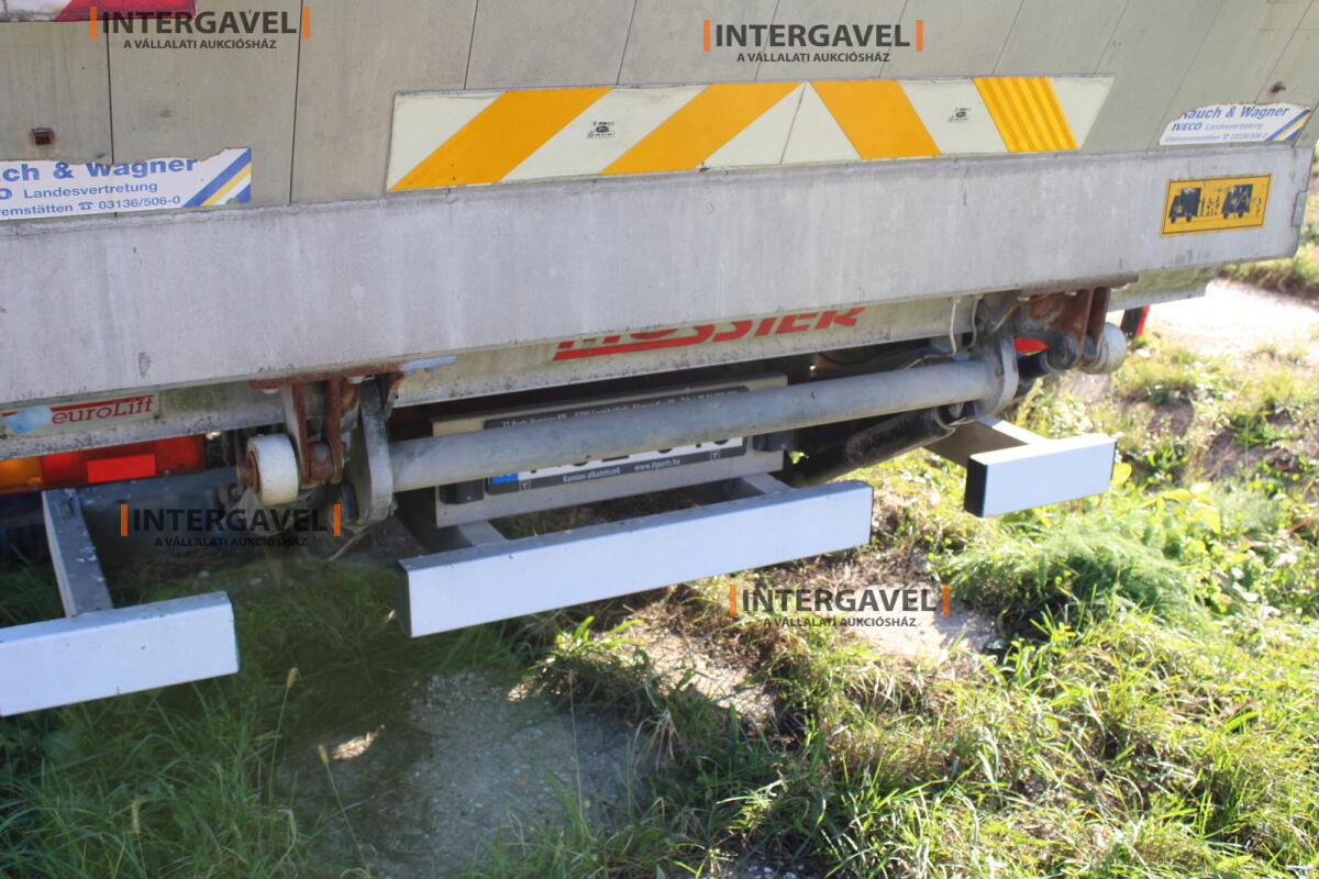 Teherautó - IVECO 17