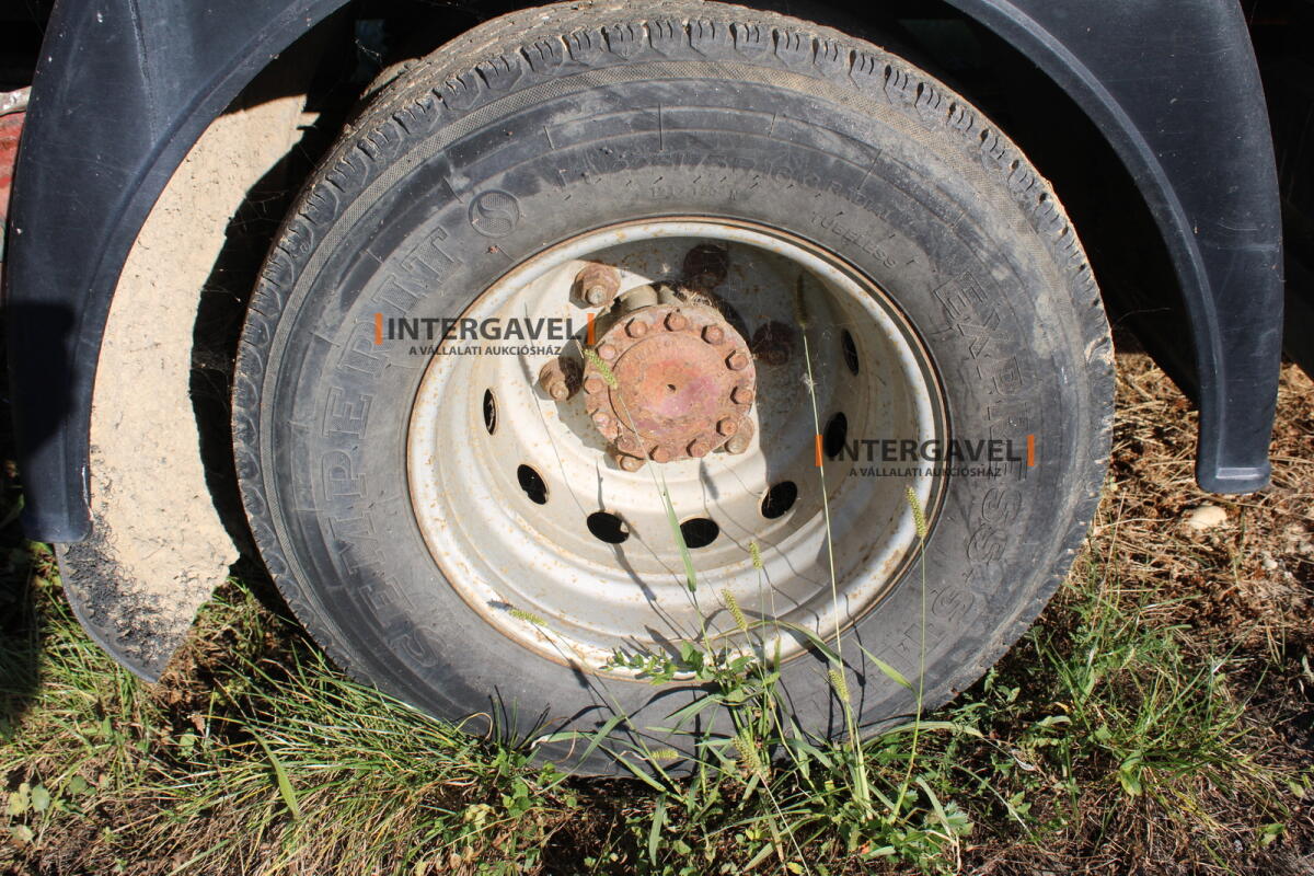 Teherautó - IVECO 21