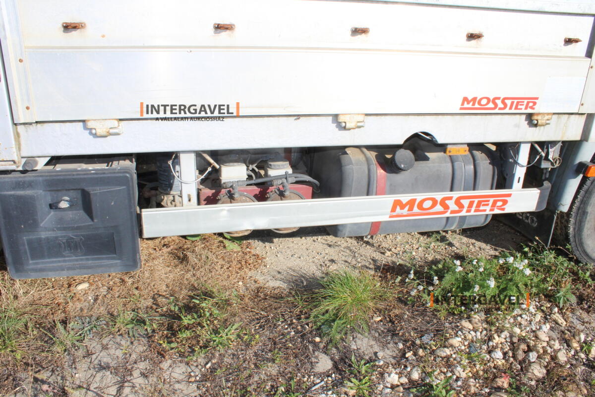 Teherautó - IVECO 23