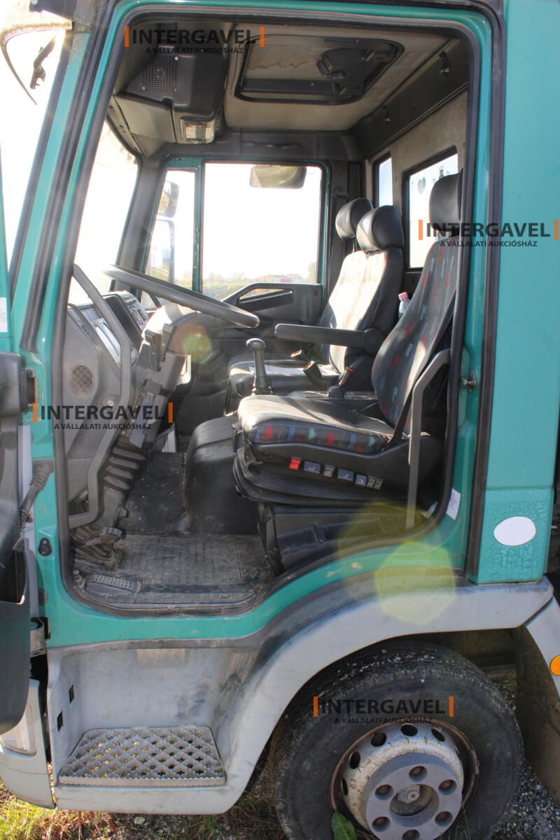 Teherautó - IVECO 29