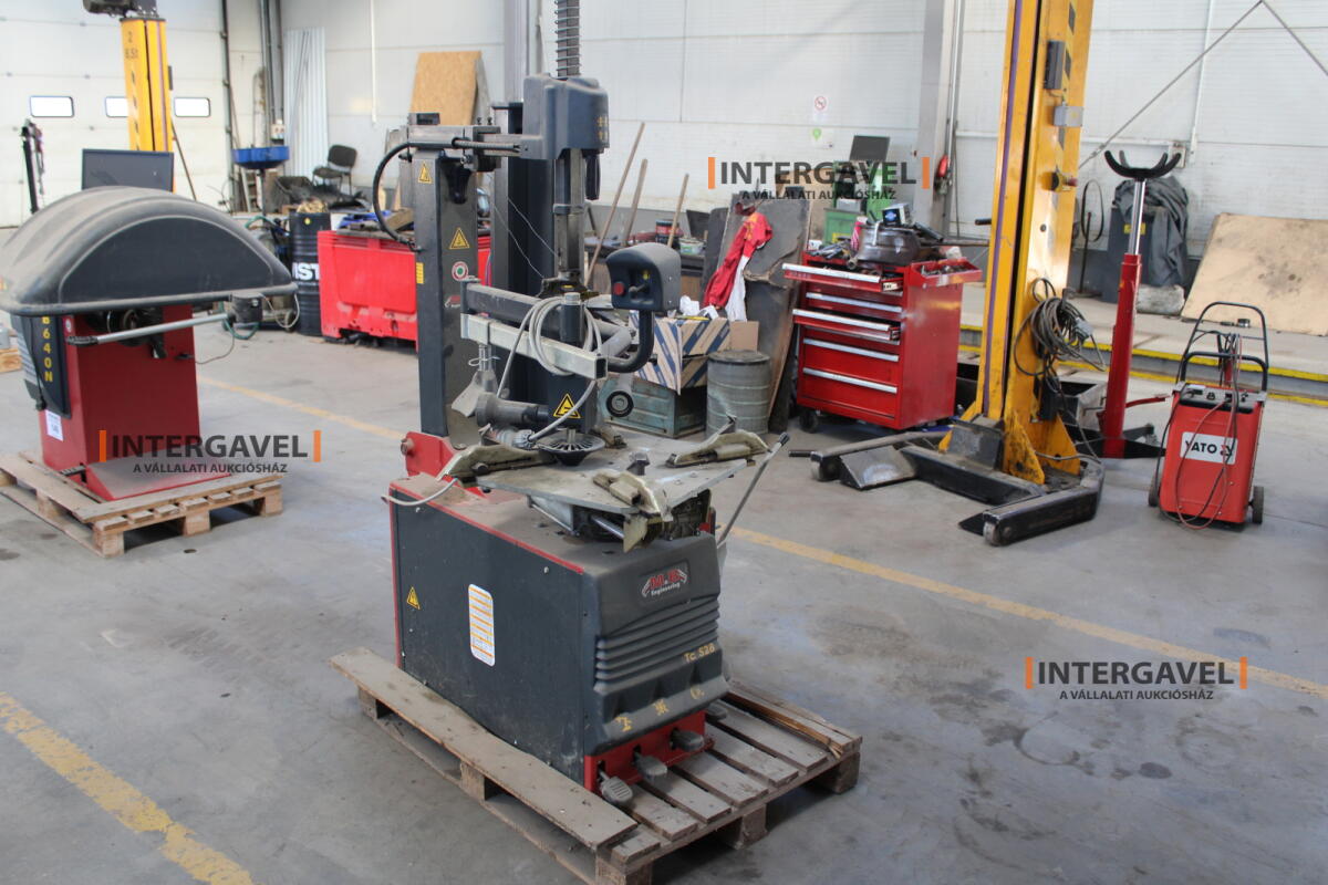 Gumiszerelő állvány 4