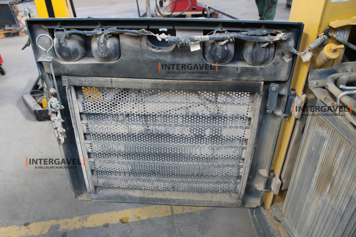 Csúszókormányos - GEHL 21